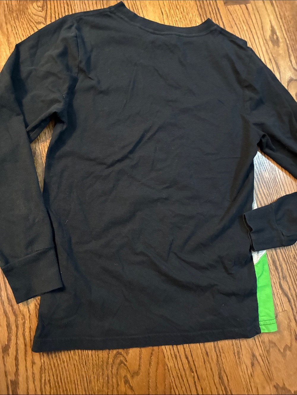 Minecraft Creeper Boys' Large Long Sleeve Colorblock Tee - Black & Green Large - Picture 6 of 6